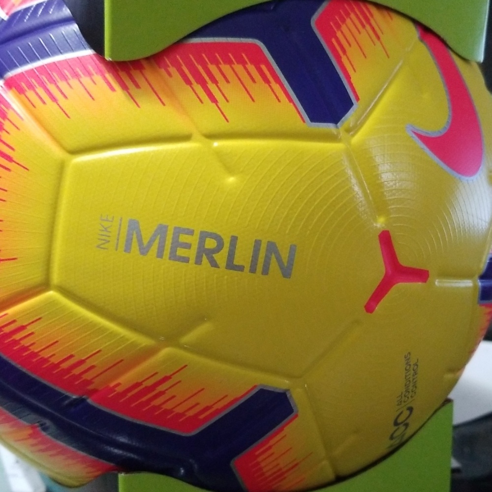 Nike Merlin 2018-2019 Match Soccer Ball #5 - Picture 6 of 8